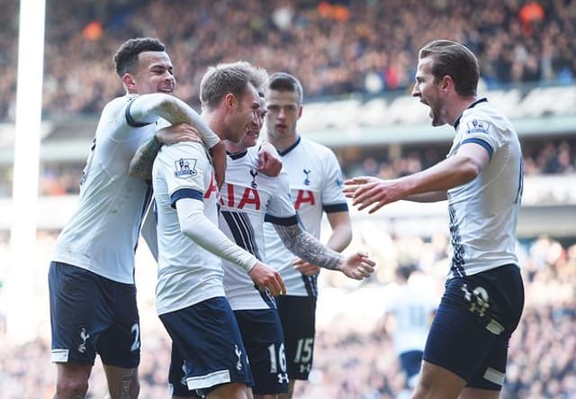 Tottenham x Sunderland - Eriksen e Kane (Foto: Divulgação)