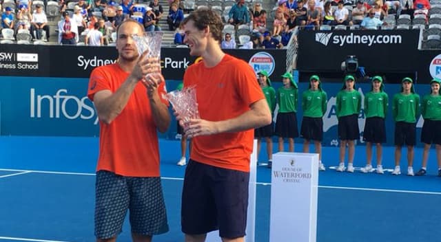 Bruno Soares e Jamie Murray campeões em Sydney