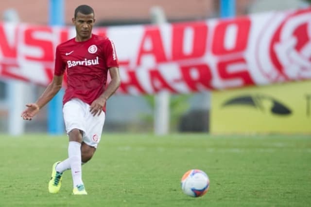 Ernando foi titular na estreia do Inter na Florida Cup, no empate com o Bayer Leverkusen (Foto: Divulgação/Internacional)