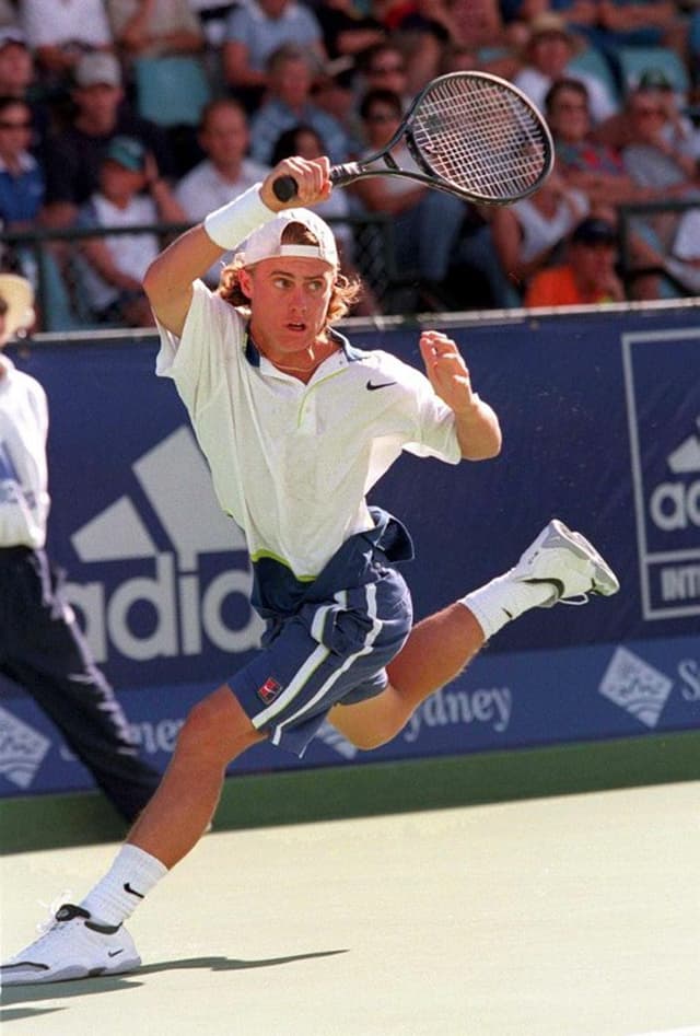 Com apenas 16 anos, o australiano Lleyton Hewitt já mostrava talento no circuito profissional