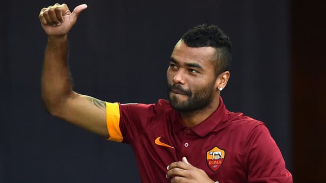 Ashley Cole - jogando pela Roma