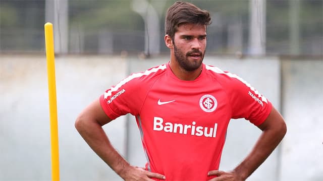 Alisson (Inter)&nbsp;é um dos 13 do Brasileirão entre os 500 mais importantes