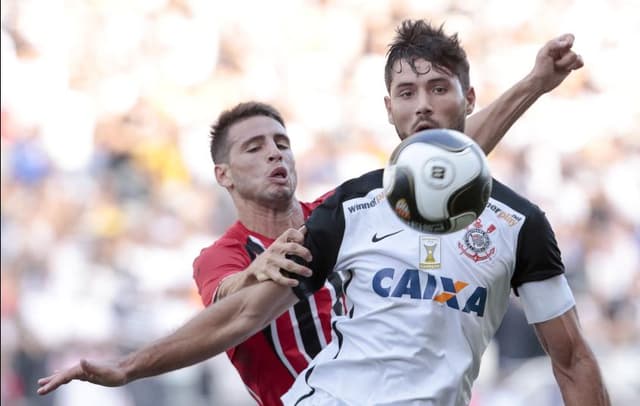 Felipe x Calleri (Foto: Miguel Schincariol/LANCE!Press)