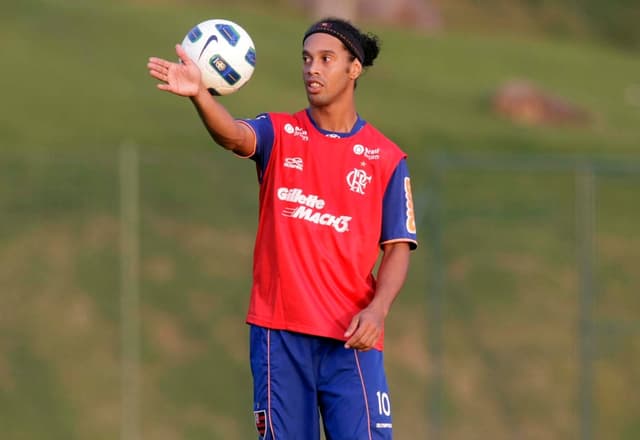 Relembre momentos de Ronaldinho no Flamengo