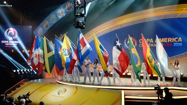 HOME - Sorteio da Copa América do Centenário (Foto: Mladen Antonov/AFP)