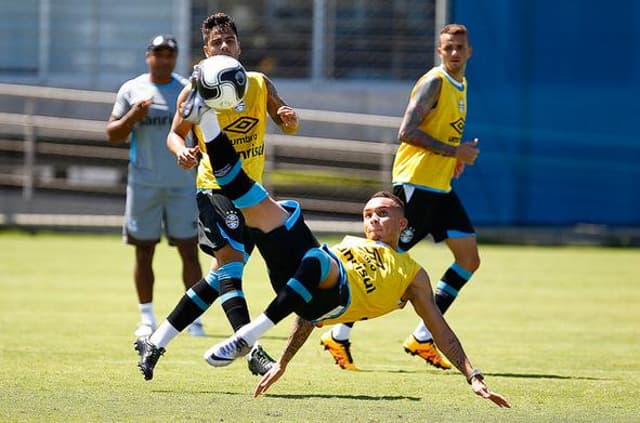 Atividade do Grêmio indica time misto (Foto: Lucas Uebel / Grêmio FBPA)