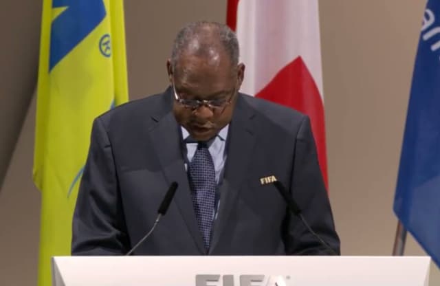 Issa Hayatou, presidente da Fifa, discursa no Congresso (Foto: Reprodução/Fifa)