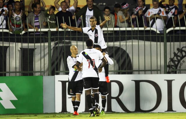 As imagens de Vasco 2 x 0 Atlético-MG (Foto: Paulo Sérgio/ LANCE!Press)