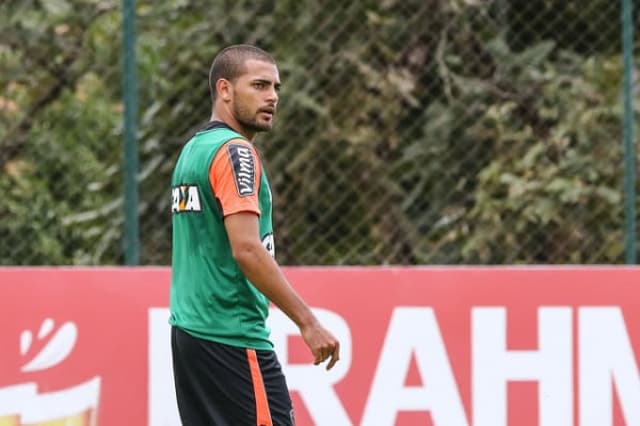 Clayton participa de atividade no Galo (Foto: Bruno Cantini / Atlético-MG)