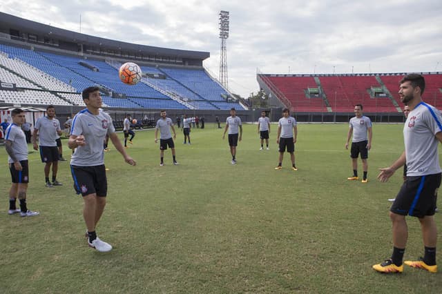 Treino Corinthians - Paraguai (foto:Daniel Augusto Jr)