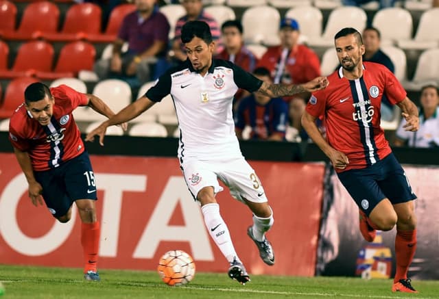 Libertadores - Cerro Porteno x Corinthians (foto:NORBERTO DUARTE / AFP)