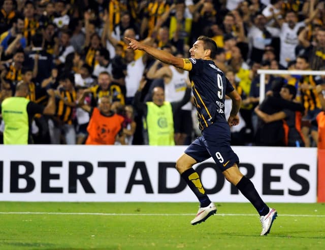 Rosario Central x River (foto:STRINGER / AFP)