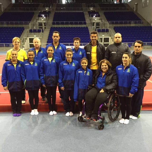 Equipe feminina de ginástica