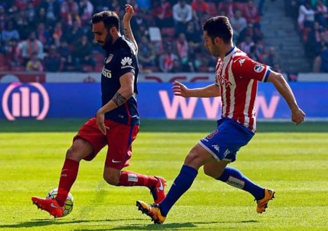 Atlético de Madrid x Sporting de Gijón (Foto: Reprodução/Twitter/AM)