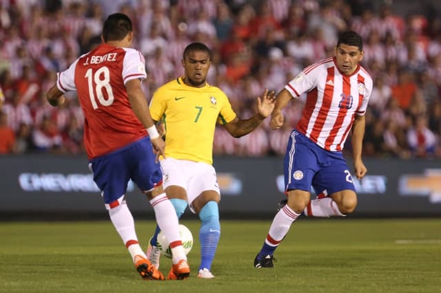 Eliminatorias - Paraguai x Brasil (foto:Lucas Figueiredo / MoWA Press)