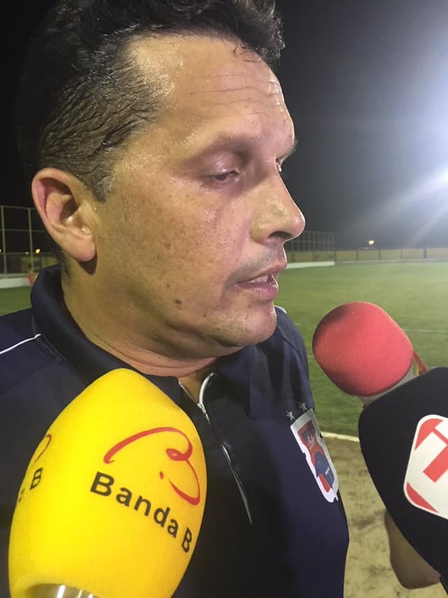 Técnico Claudinei Oliveira diz que o empate por 1 a 1 ficou de bom tamanho para o Paraná