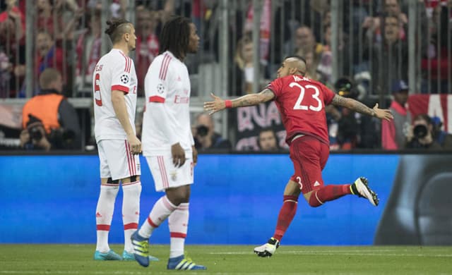 Arturo Vidal - Bayern x Benfica