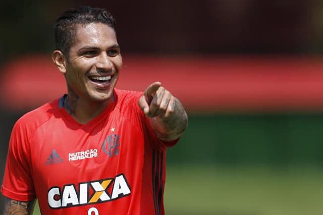 Guerrero em treino do Flamengo (Gilvan de Souza /Flamengo)