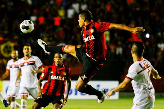 Copa do Nordeste - Sport x Campinense (foto:Clelio Tomaz/AGIF)