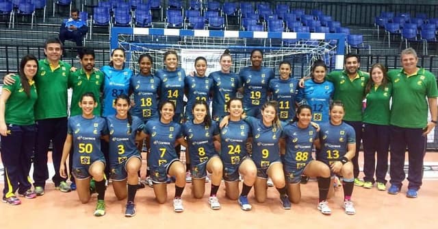 Seleção Brasileira lutará pelo título/ Foto: CBHb