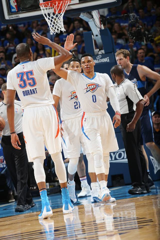 Russell Westbrook anotou 24 pontos e deu 11 assistências na vitória do Thunder