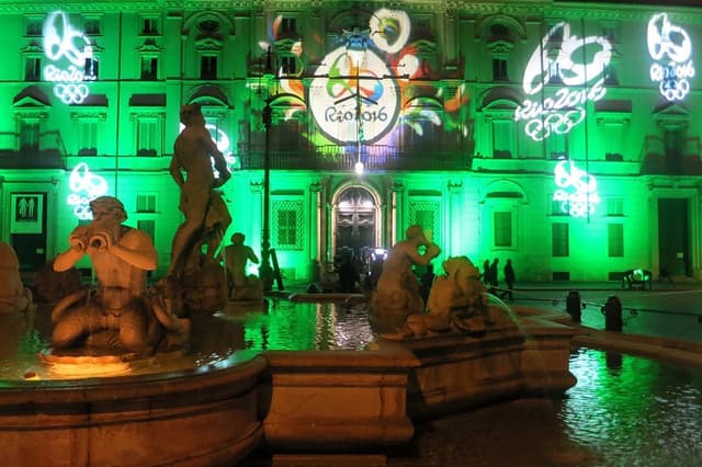 Monumento iluminado em homenagem aos Jogos Olímpicos do Rio de Janeiro (Foto: Divulgação)