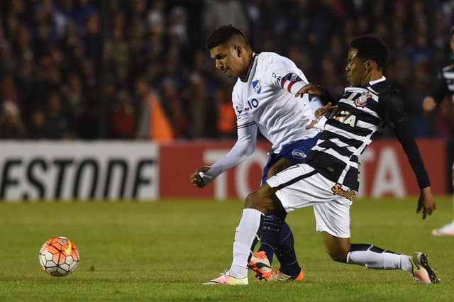 Elias lutou em campo