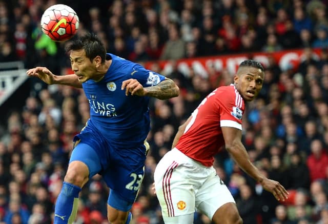 Maior vencedor da Premier League, o Manchester United pega o Leicester, atual campeão. Sábado às 8h30