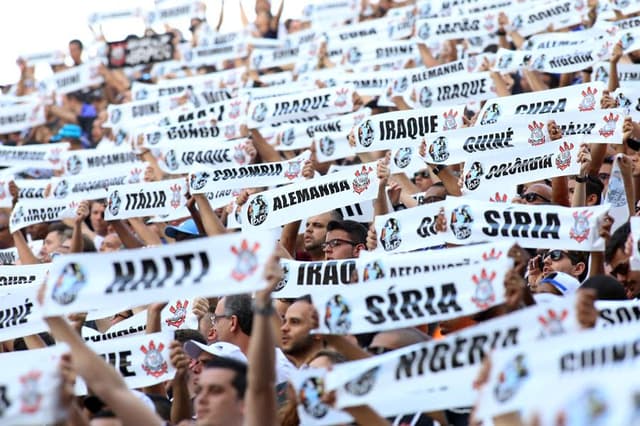 Corinthians: cerca de R$ 90 milhões com jogos e sócios