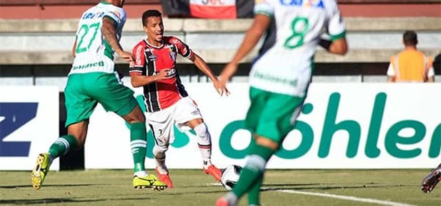 Chapecoense vence JEC fora de casa