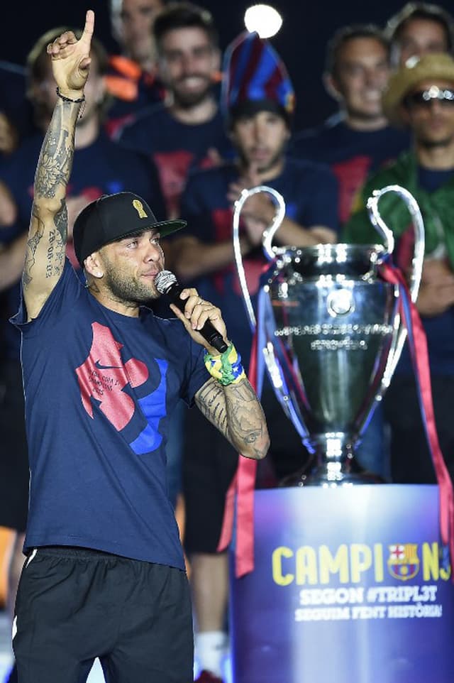 O lateral Daniel Alves já tem duas Ligas dos Campeões pelo Barcelona