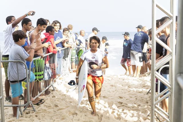 Silvana Lima - Surf (foto:Kelly Cestari)