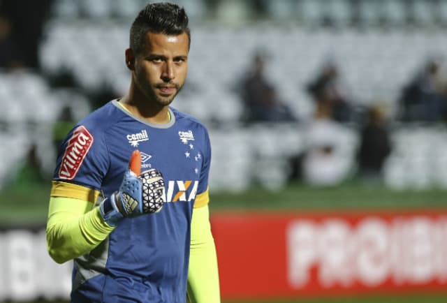 Fábio, goleiro do Cruzeiro (Foto: Geraldo Bubniak/Light Press)