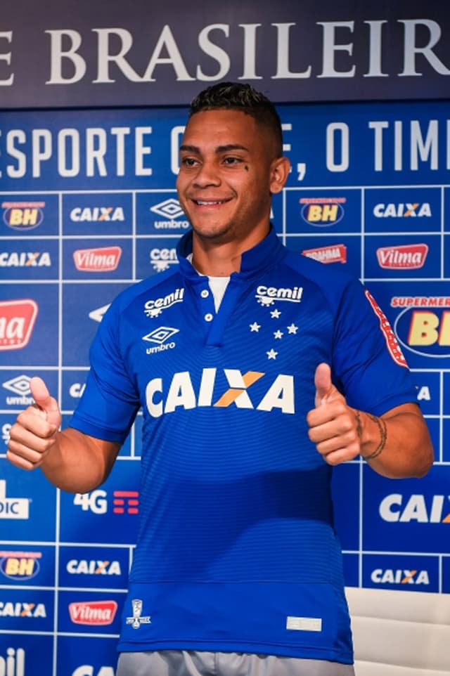 Apresentação de Bryan no Cruzeiro