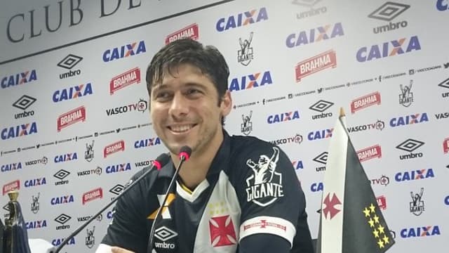 Fellype Gabriel durante apresentação no Vasco nesta segunda-feira em São Januário (Foto: David Nascimento/LANCE!Press)