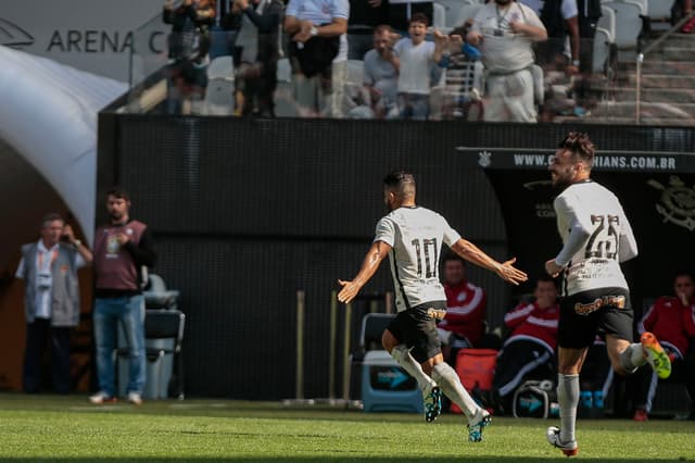 Corinthians 3x0 Ponte Preta