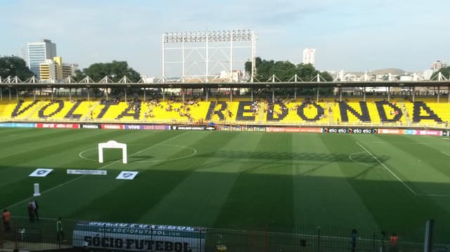 Estádio Raulino de Oliveira antes de Fluminense x Botafogo (Foto: Igor Siqueira)