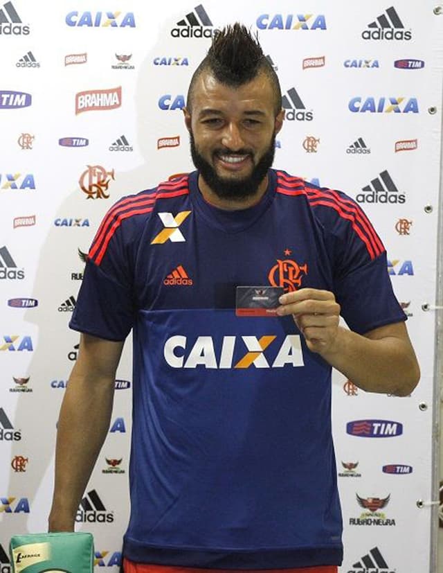 Alex Muralha foi bem na vitória do Flamengo sobre a Ponte Preta