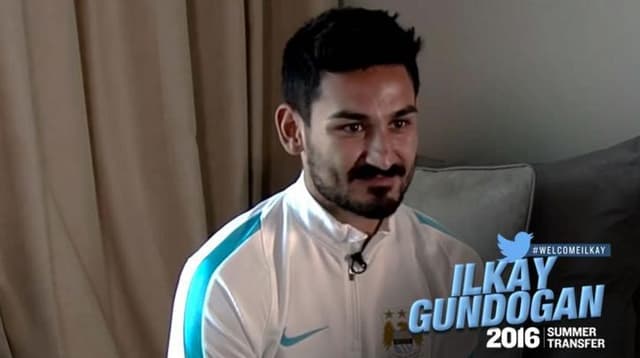 Gündogan assina até 2020 com o City