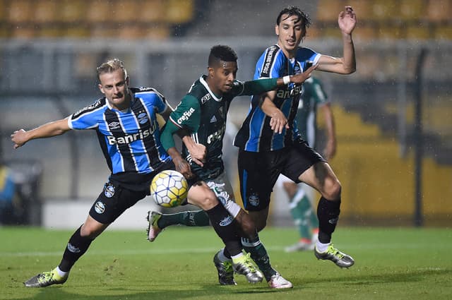 Último confronto - Palmeiras 4 x 3 Grêmio (2/6/2016, pela quinta rodada do Brasileirão, no Pacaembu)&nbsp;