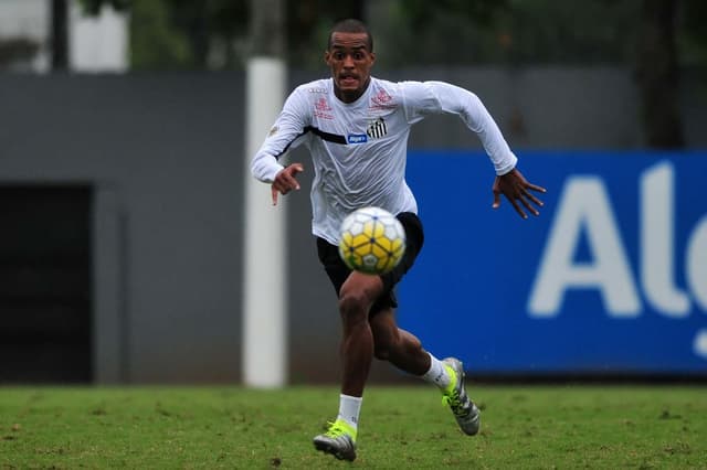 Luiz Felipe foi contratado nesta temporada