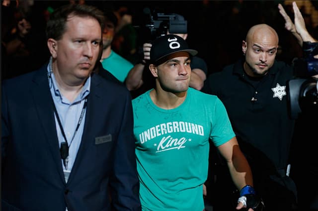 Eddie Alvarez é atleta peso-leve do UFC