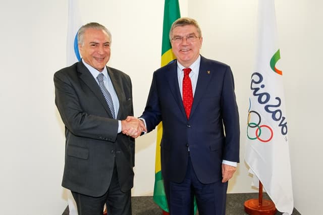 Presidente em Exercício Michel Temer durante audiência concedida à Thomas Bach (Foto: Beto Barata/PR)