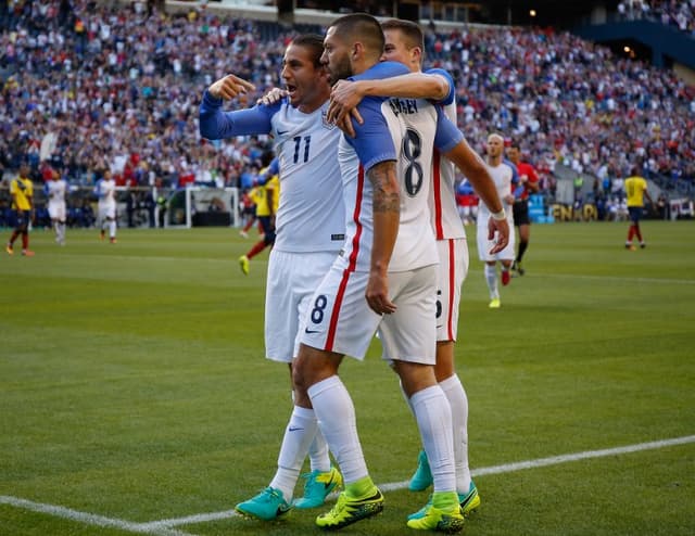 Clint Dempsey - Estados Unidos x Equador