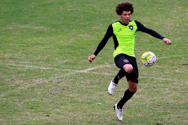 Treino do Botafogo - Camilo