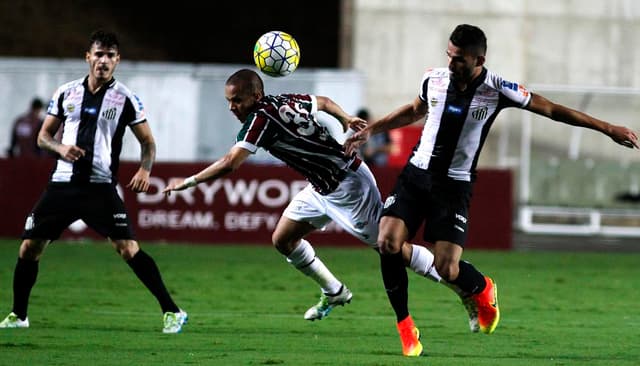 Último confronto: Fluminense 2x4 Santos, (10ª rodada do Brasileirão-2016)