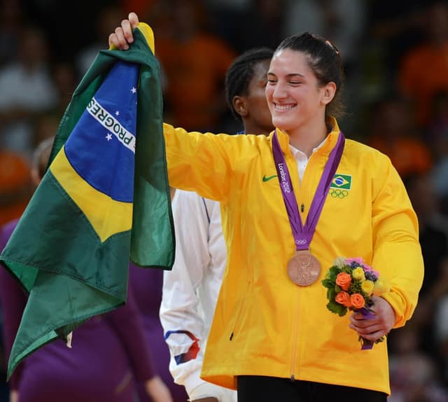 Olimpíadas 2012 - Londres - Mayra Aguiar leva a medalha de Bronze no Judo.