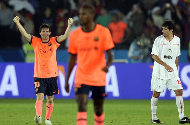 19/12/2009 - Messi fez um gol na final do Mundial de Clubes contra o Estudiantes, da Argentina. Barcelona campeão