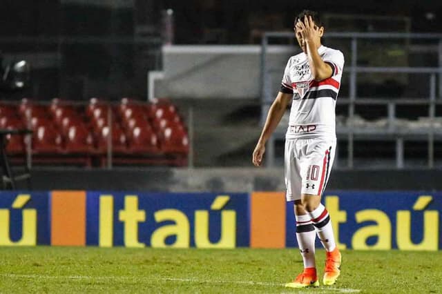 Ganso sentiu lesão contra o Fluminense