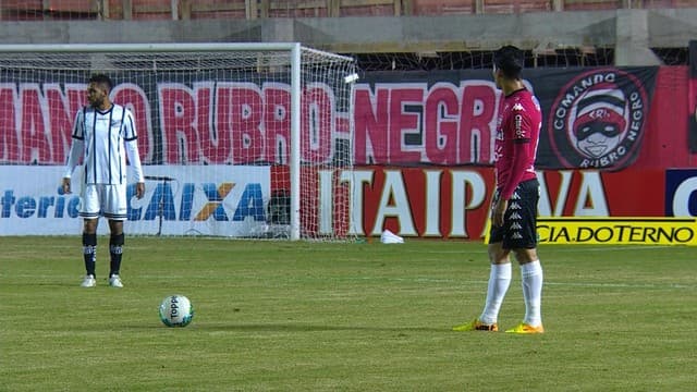 Marlon durante jogo do Brasil de Pelotas pela Série B do Brasileiro (Foto: Divulgação)